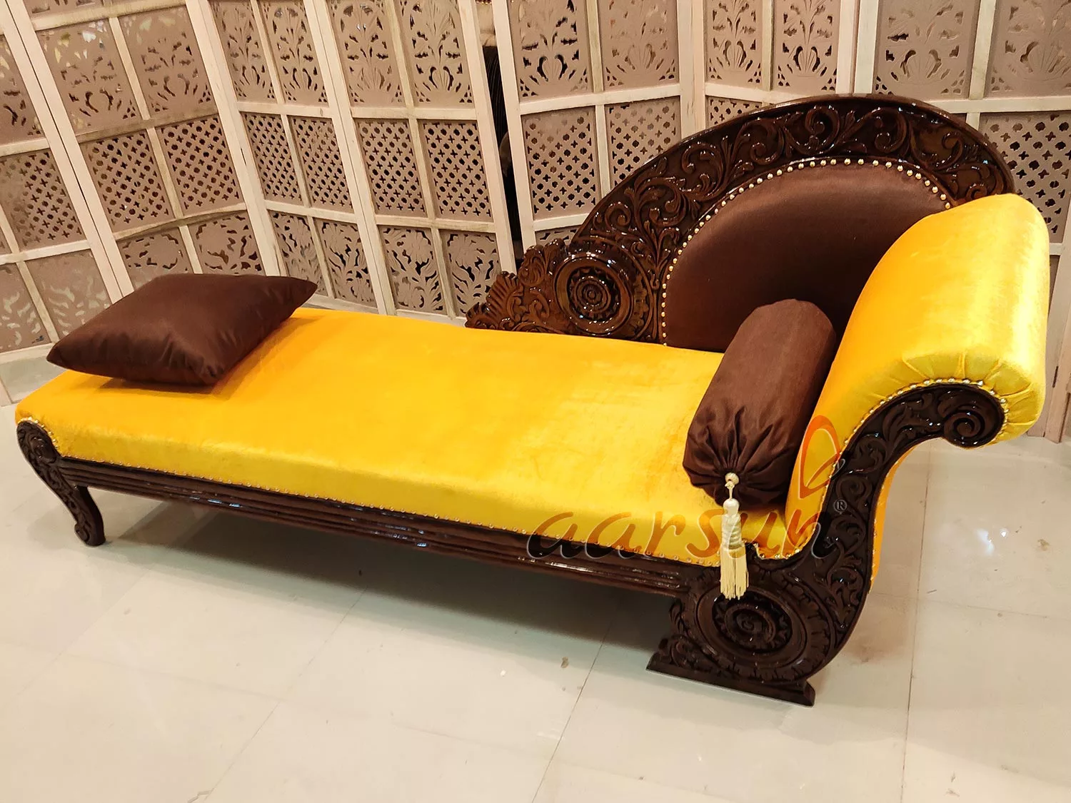 Royal Hand-Carved Chaise Lounge – Couch View 3