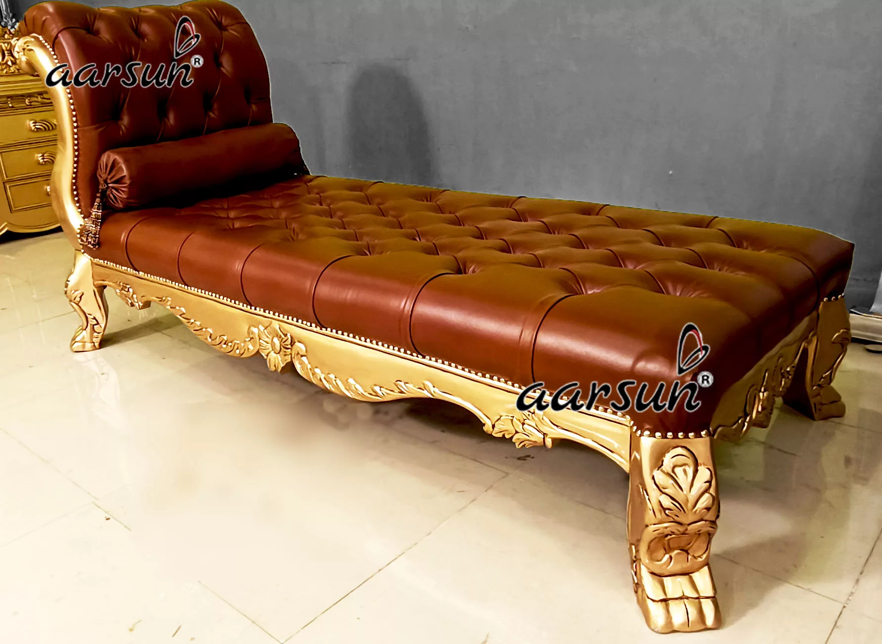 Unique Royal Love Settee View 3